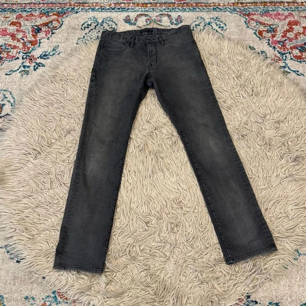 John Varvatos Bowery slim straight jeans size 31